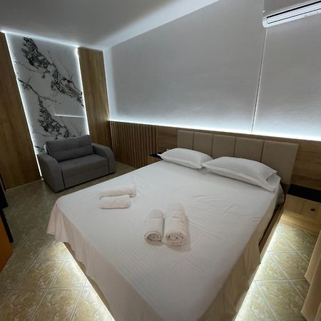 Hotel Riti Široka Buitenkant foto