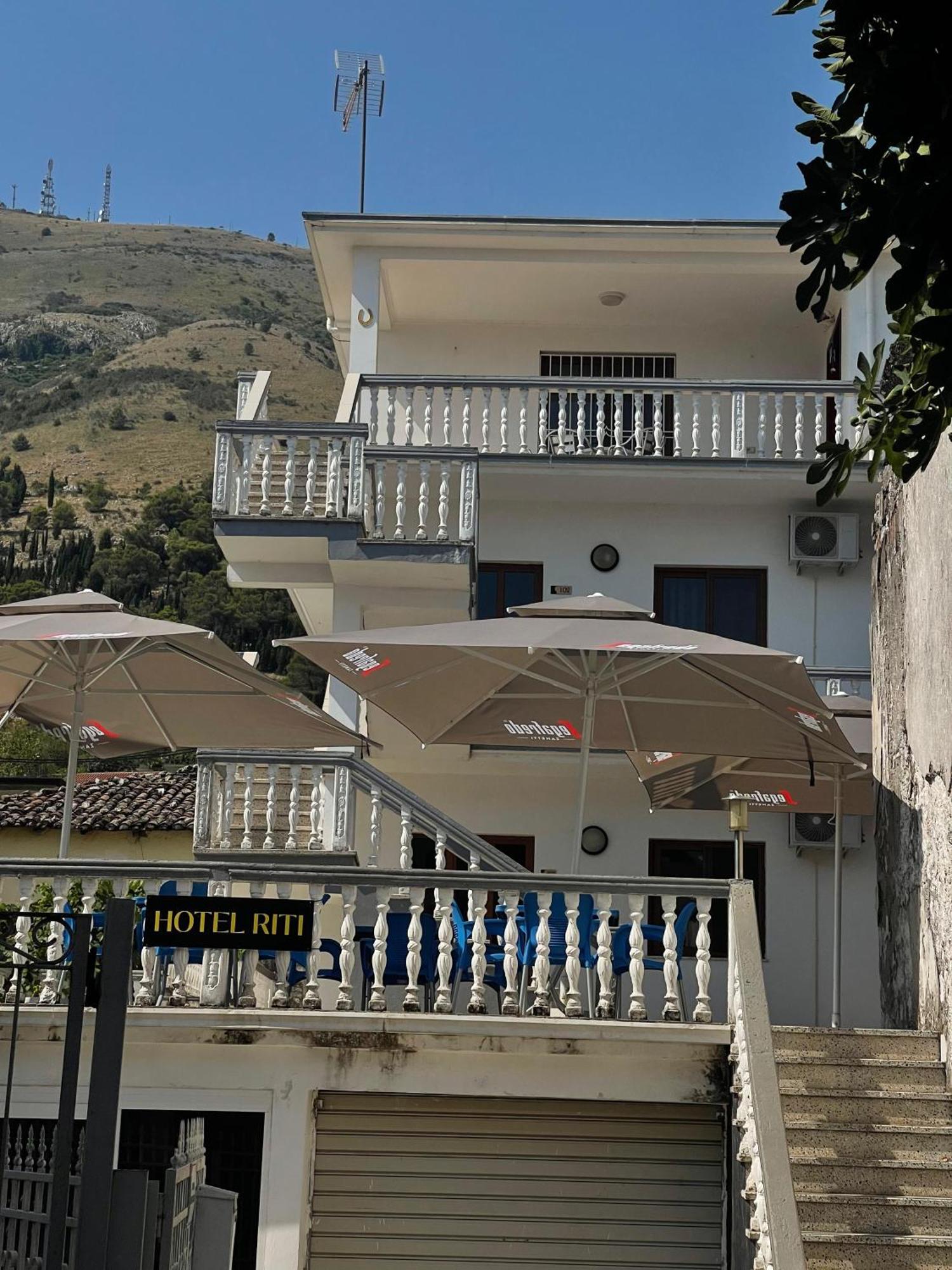 Hotel Riti Široka Buitenkant foto