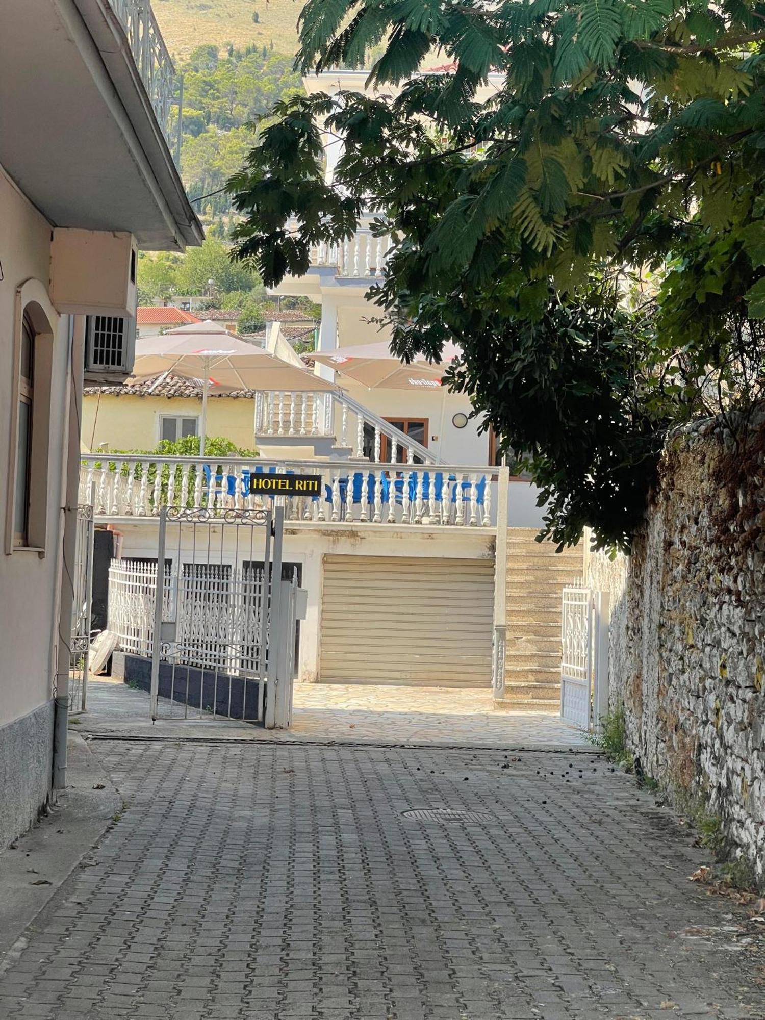 Hotel Riti Široka Buitenkant foto
