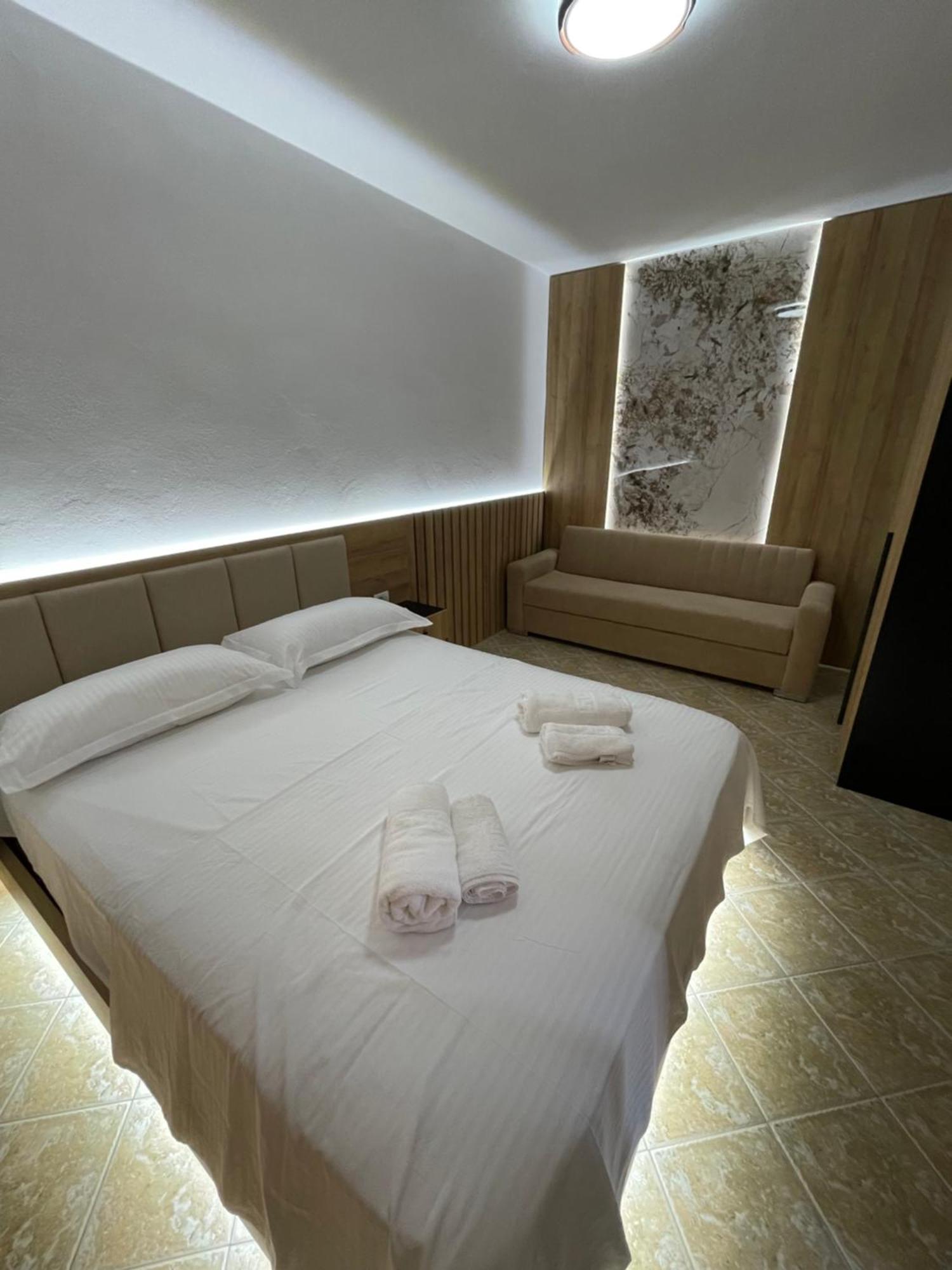 Hotel Riti Široka Buitenkant foto