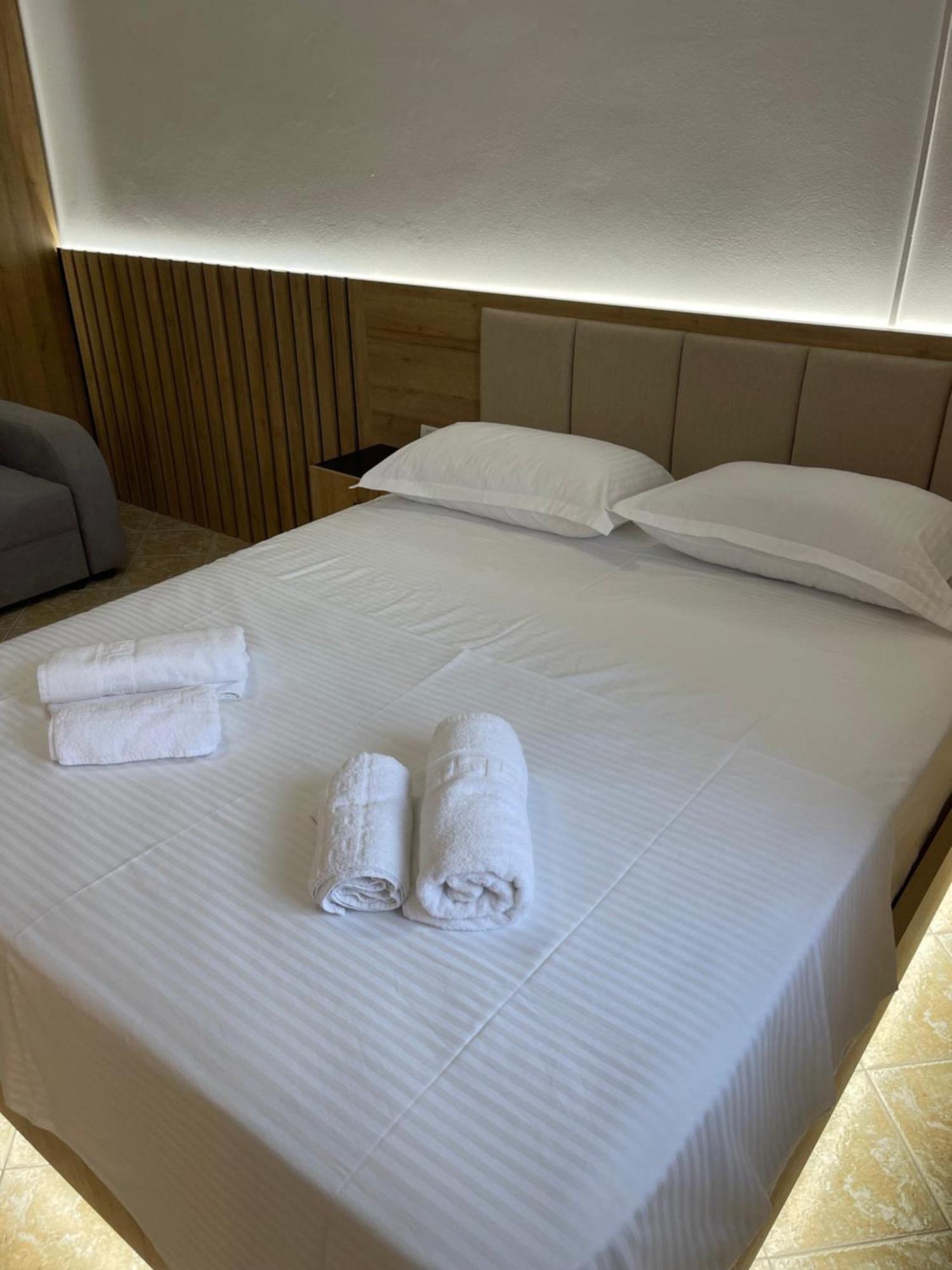 Hotel Riti Široka Buitenkant foto